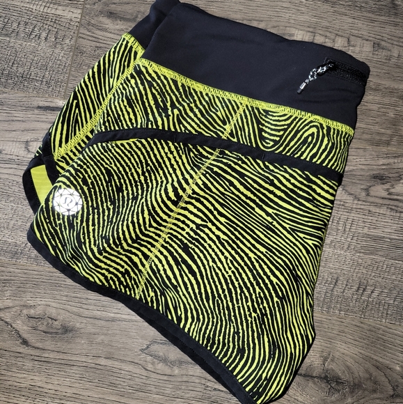 Lululemon Speed Short 8 SW 2016 Seawheeze Blacked Out/Black - Picture 9 of 10